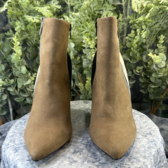 JustFab Remi Black Cream Tan Faux Suede 4.25” Heel Zip Dress Boots WMS 8W✨EUC✨ - Picture 2 of 15